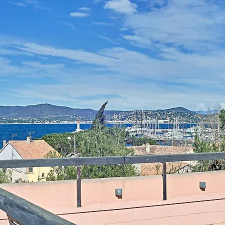 Sea Tropez-grand Studio, Terrasse Vue Mer, Garage Apartment