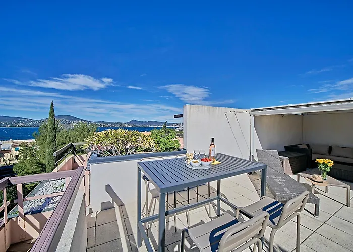 Sea Tropez-grand Studio, Terrasse Vue Mer, Garage